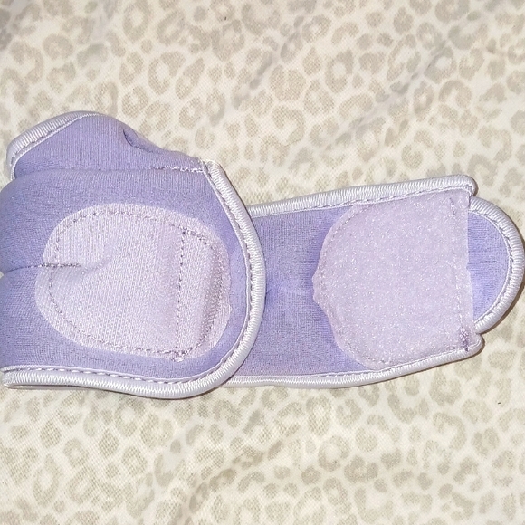 Chloe Ting Wrist Weight set - Picture 5 of 6